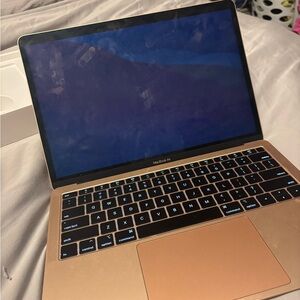Apple MacBook Air - Elegant Gold